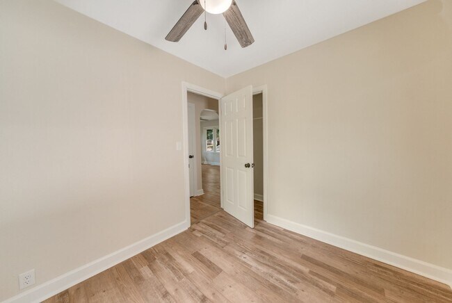 Building Photo - Newly Renovated Home For Rent NOW!!