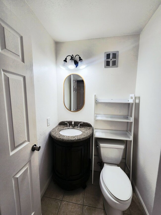 Building Photo - Spacious 4 bedroom in Foster City
