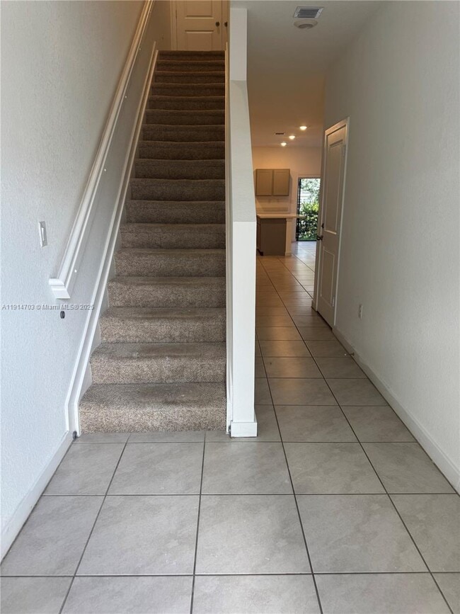 Building Photo - 817 NW 3rd Way