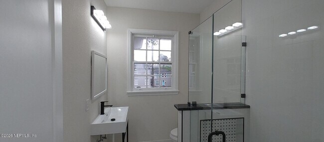 Building Photo - 2149 St Johns Ave