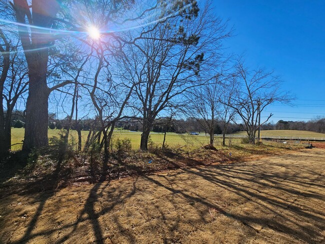 Building Photo - Brand New Townhome in the heart of Newton