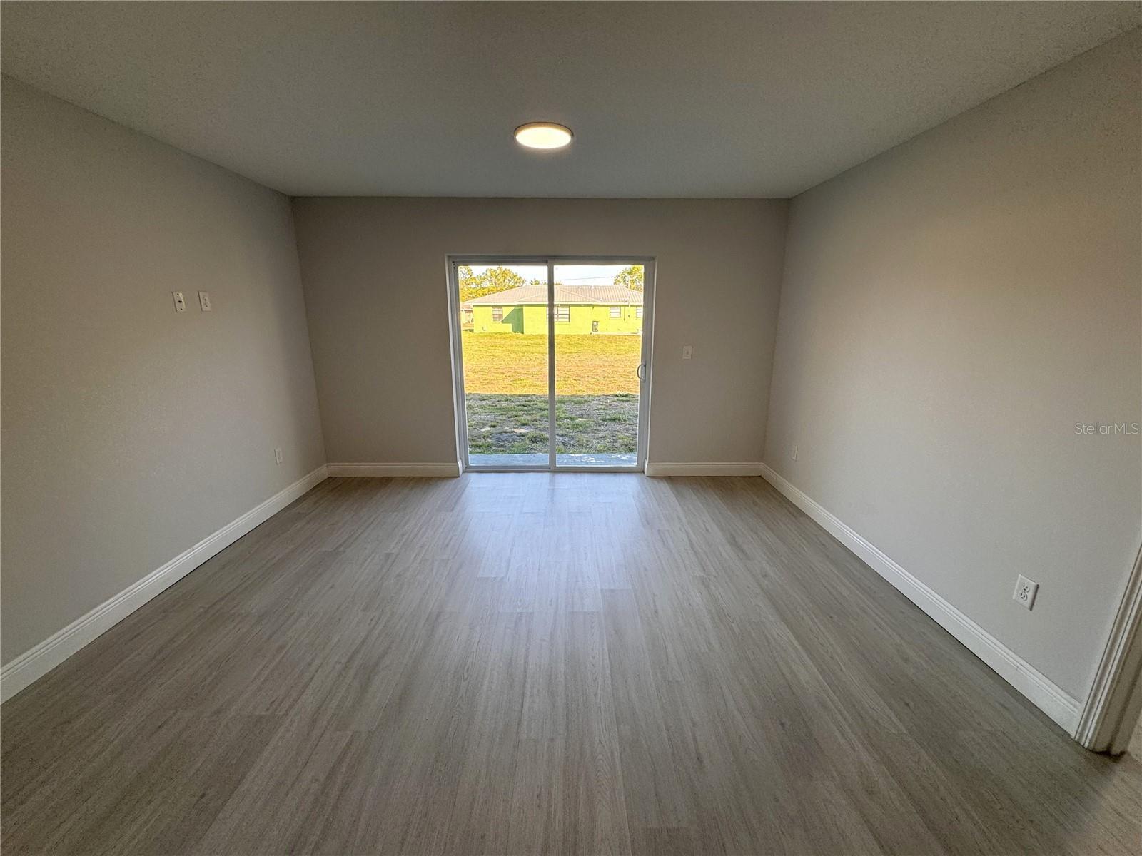 Building Photo - 4100 Mendoza Ave