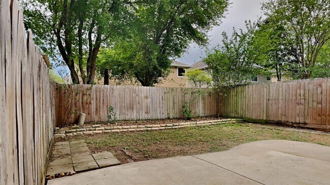 Building Photo - 6406 Encenada Green Trail
