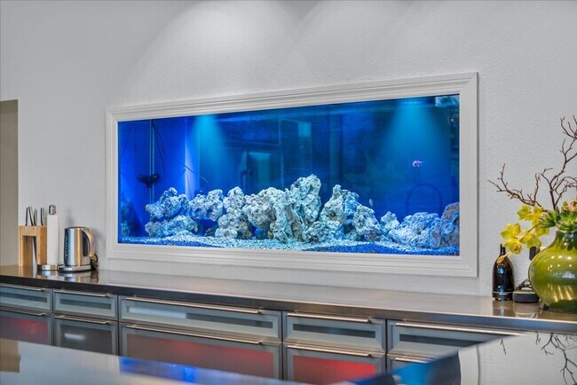 Building Photo - 3824 Gaines Dr