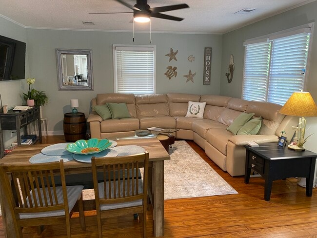 Building Photo - 1680 Hemingway Dr SW