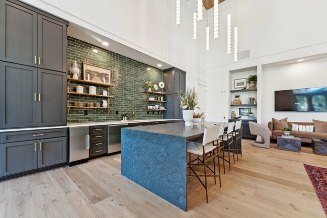 Building Photo - 4670 Merchants Park Cir