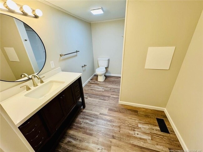 Building Photo - 1803 N Floyd Ave