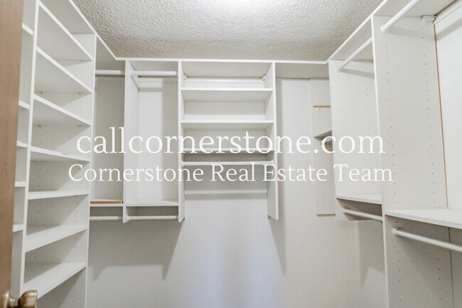 Building Photo - 6930 Casper Ct