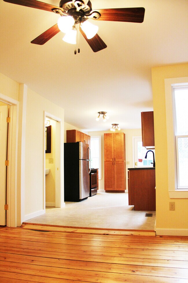 Primary Photo - 39 Peru St