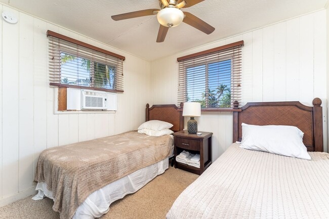 Building Photo - Furnished Luxury Ocean Front Estate in Waianae with Old Hawaii rural setting- 3/5 Luxury, 2 story...