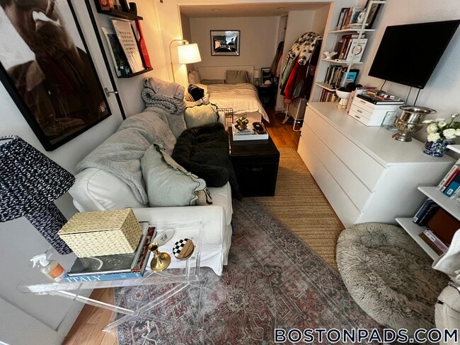 Building Photo - 232 Cambridge St