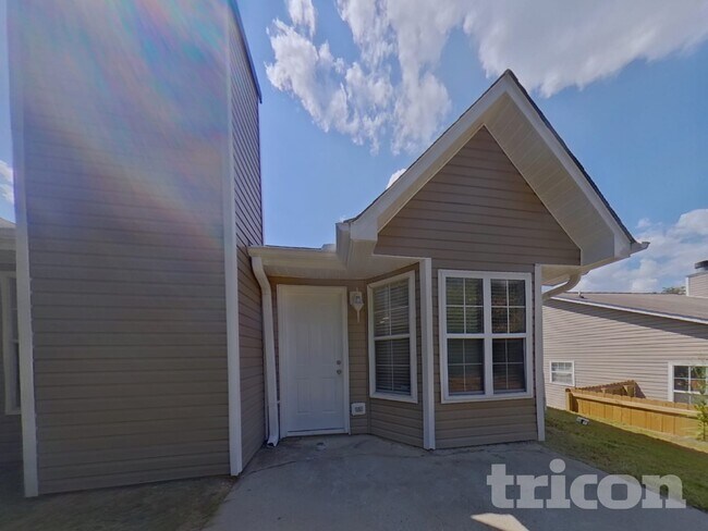 Building Photo - 10622 Cherry Cove