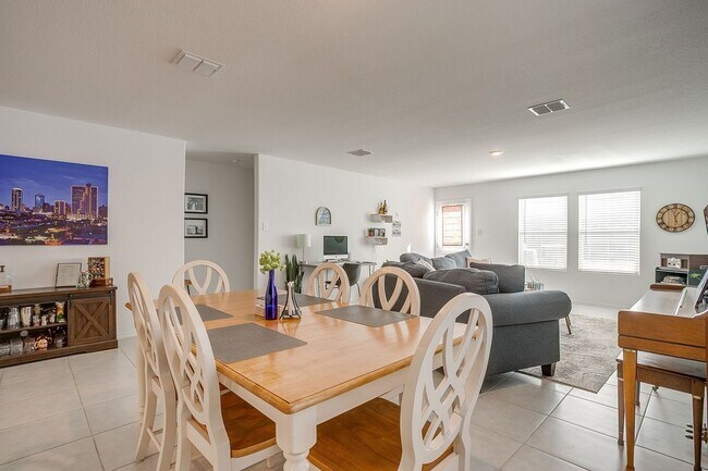 Building Photo - 6329 Becker Ave