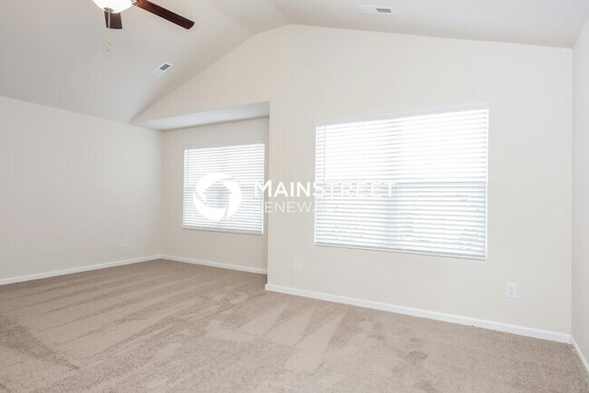 Building Photo - 110 Pillow Ln