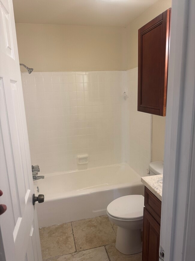 Building Photo - 5246 Bryant Dr