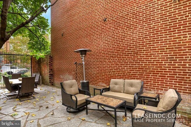 Building Photo - 1000 N Street NW-#B