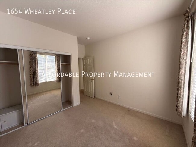 Building Photo - 1654 Wheatley Pl
