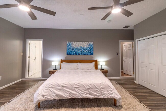 Building Photo - 9 Walthour Cove