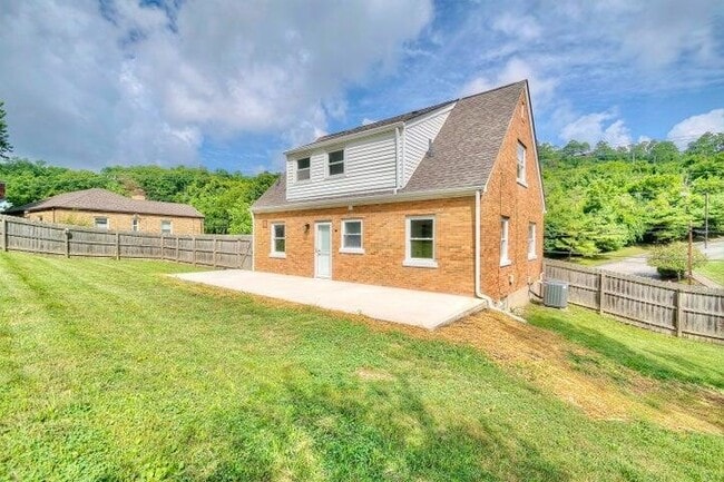 Building Photo - 797 Highland Ave