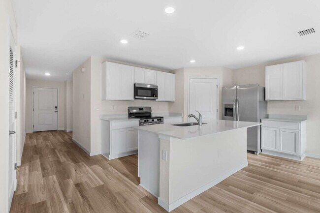 Building Photo - Be the first to rent this new 3BR 2BA home in SW Ocala!