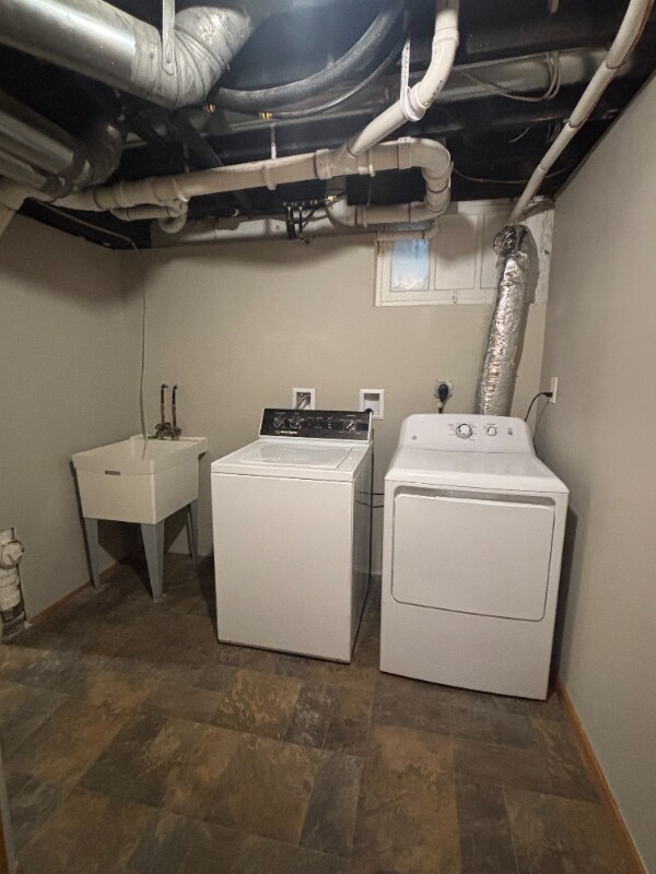 Building Photo - 814 6th Ave S