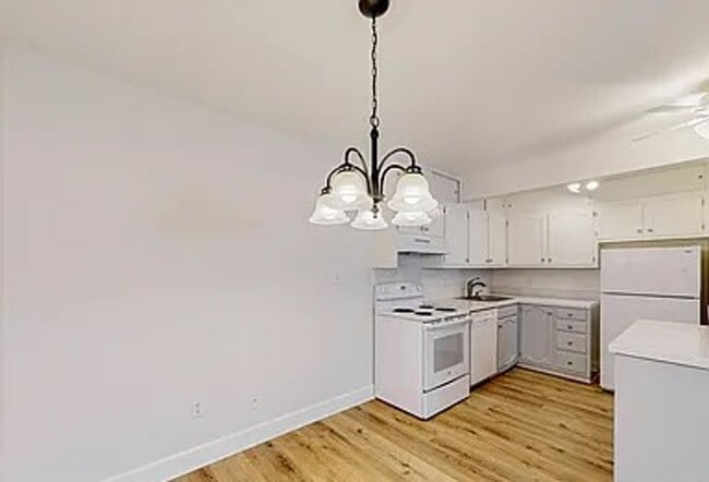 Building Photo - Settle Into a Prime Fort Collins Location & Enjoy $400 Off Your First Month