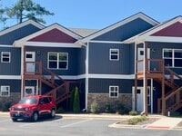 Building Photo - 143 Carver St