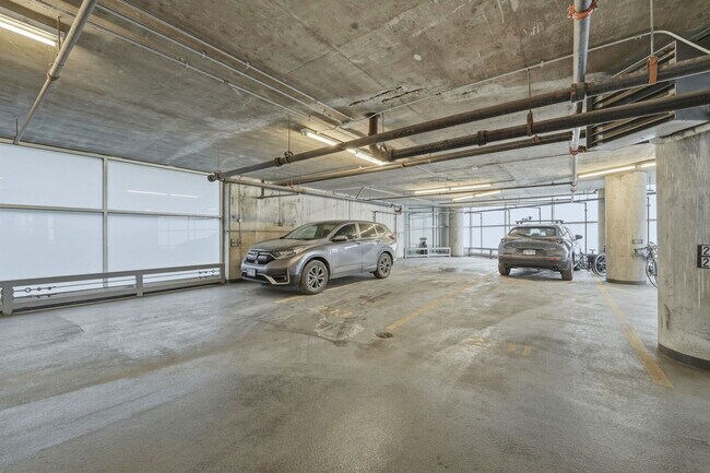 Building Photo - 510 W Erie St