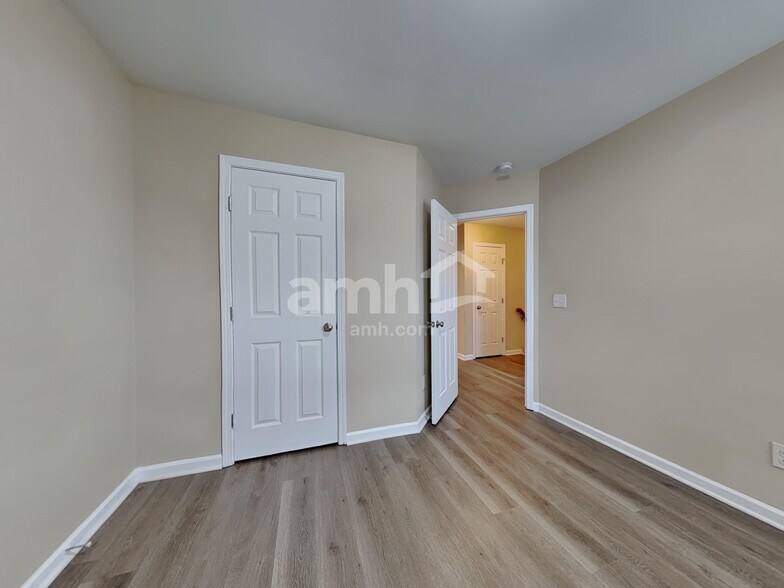 Building Photo - 4028 Tarrant Trace Cir