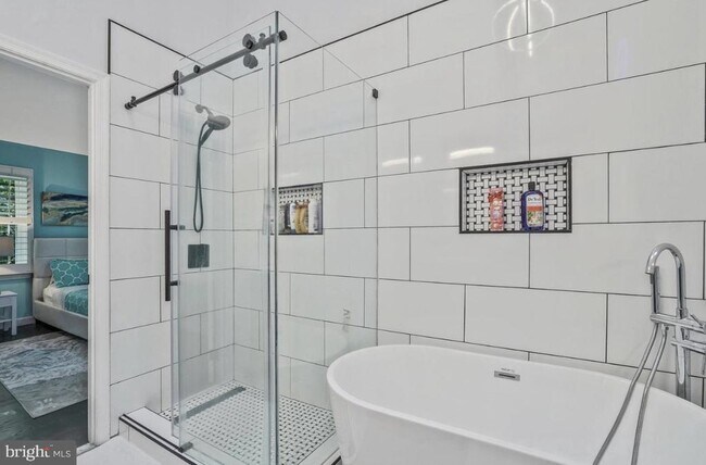 Building Photo - 9801 Burke Pond Ln