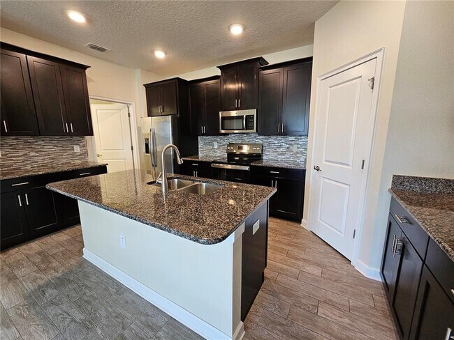 Building Photo - 4624 Fairy Tale Cir