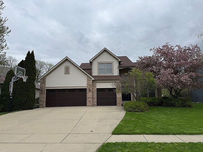 Building Photo - 667 Indian Ridge Dr