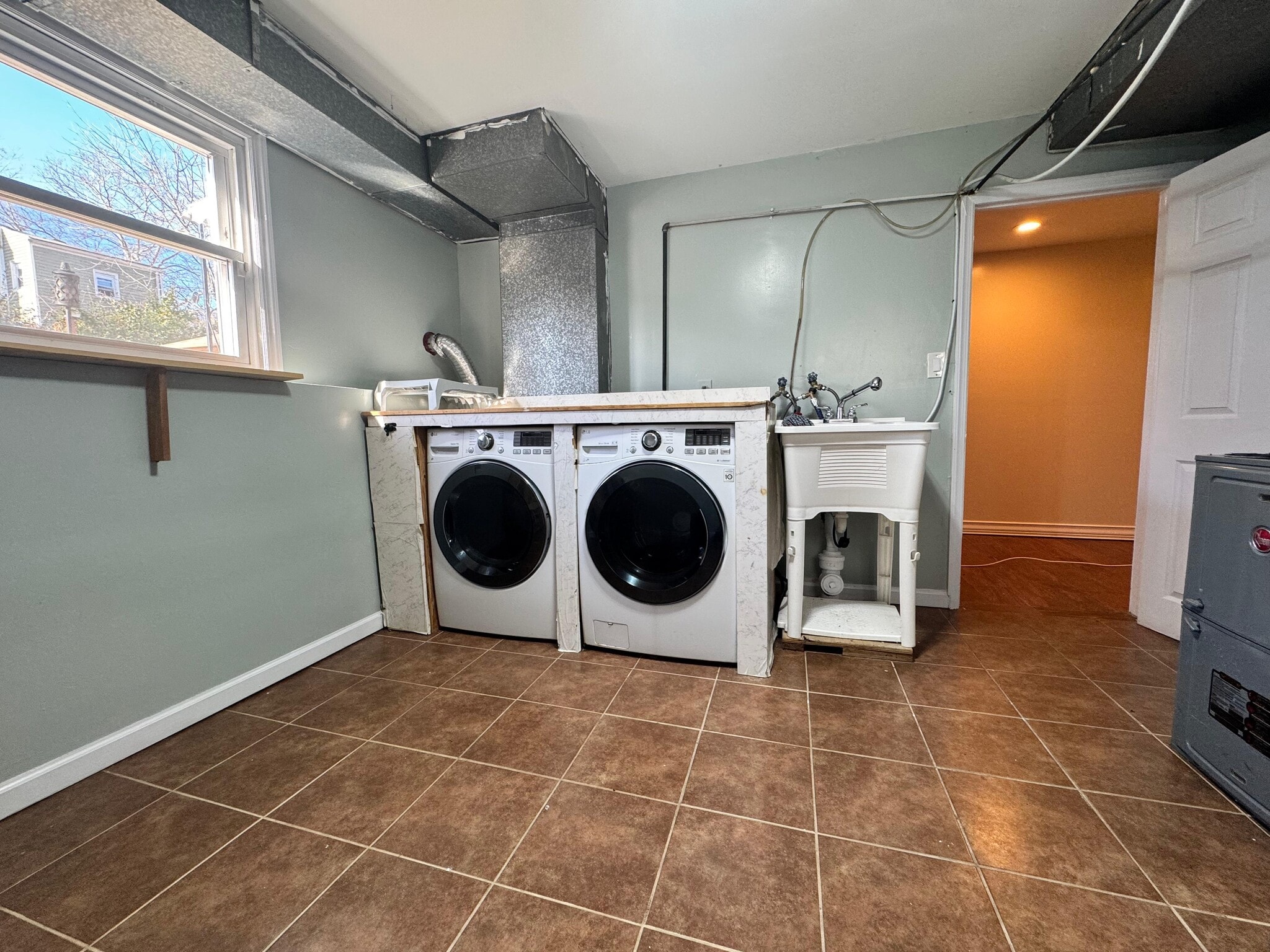 Building Photo - 1108 Frank St