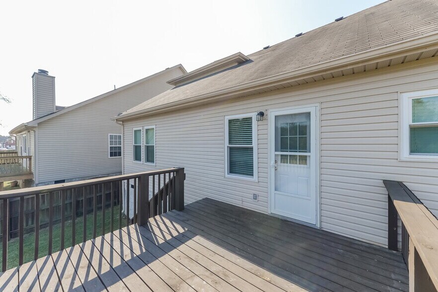 Building Photo - 2809 Windcrest Tr