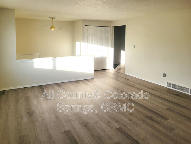 Building Photo - 1237 Chiricahua Dr