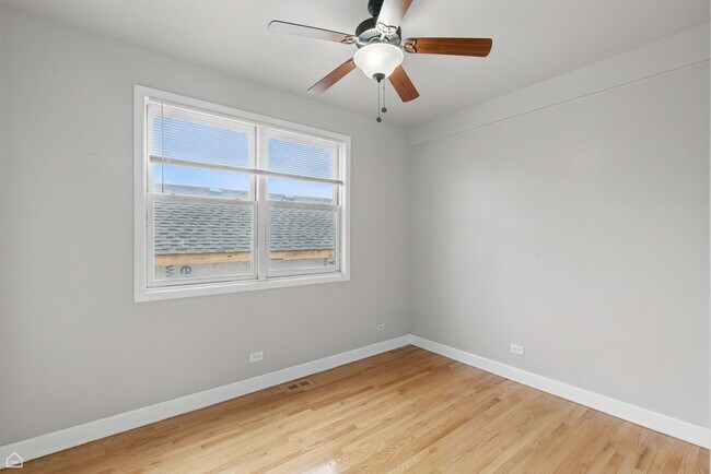 Building Photo - 4227 S Champlain Ave