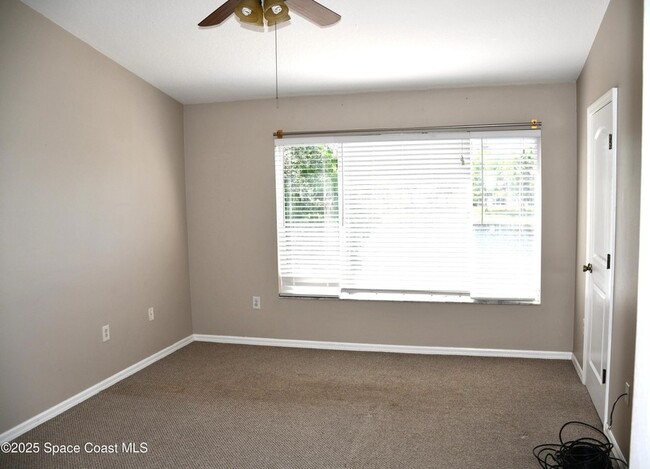 Building Photo - 530 Steeplechase Ln