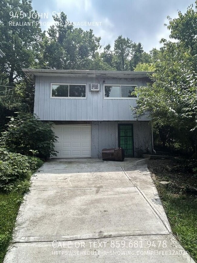 Primary Photo - 945 John St