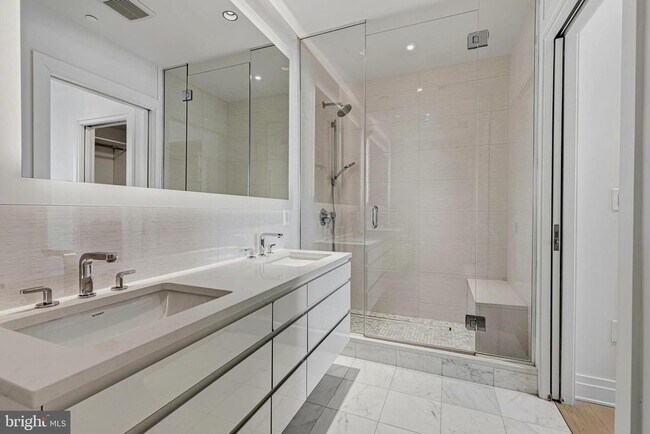 Building Photo - 2501 M St NW