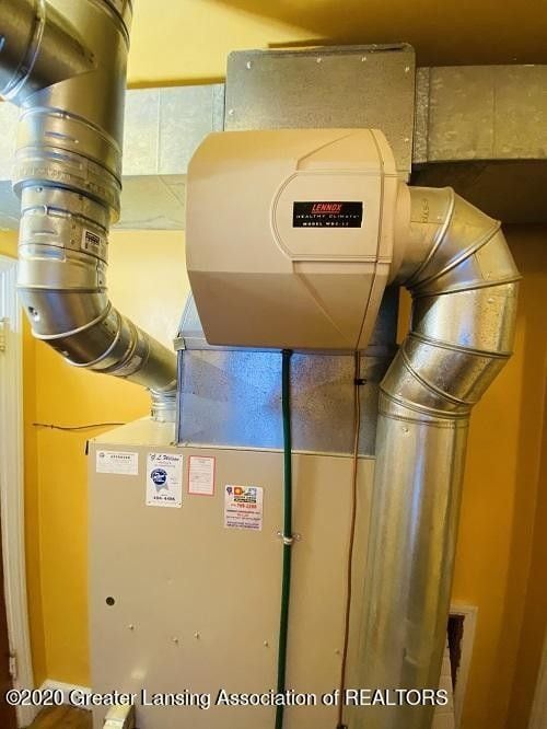 Newer Furnace & Humidifier - 701 W Holmes Rd