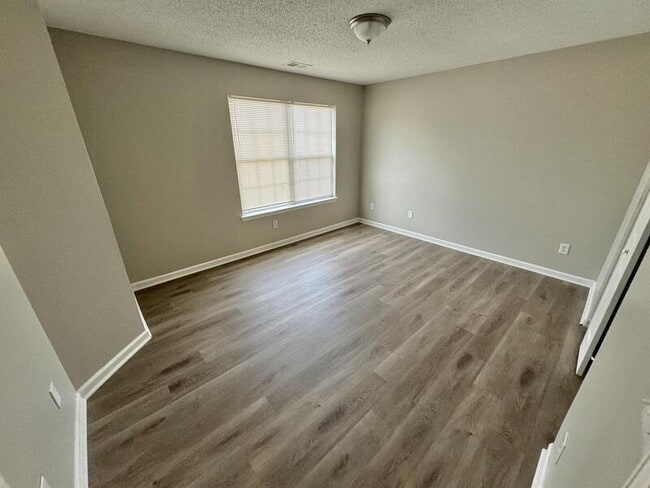 Building Photo - 1916 Chadberry Walk