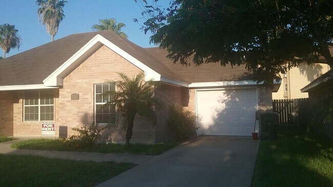 2121 Fountain View Court - 2121 Fountain View Ct