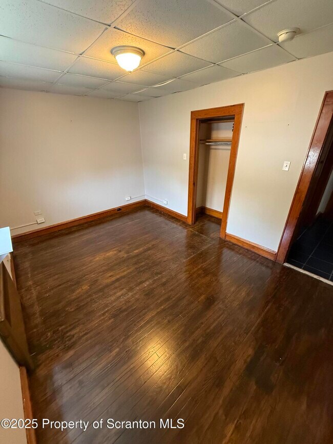 Building Photo - 510 Cherry St