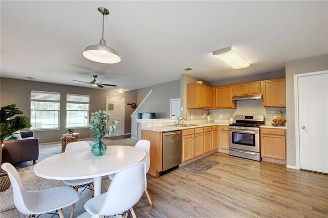 Building Photo - 13905 Briarcreek Loop