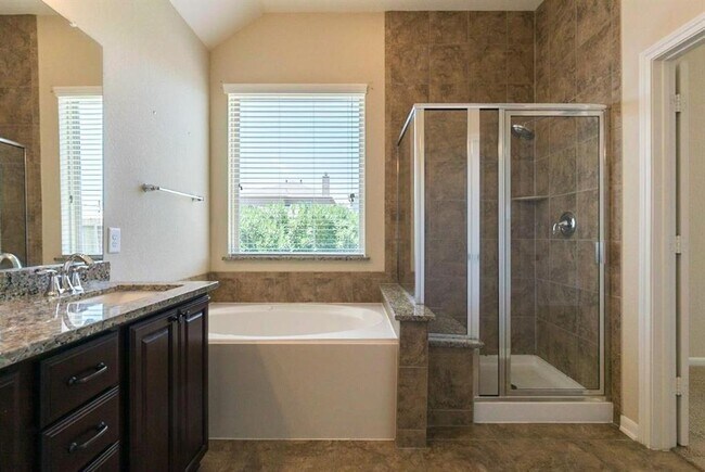 Building Photo - 26930 Harwood Heights Dr