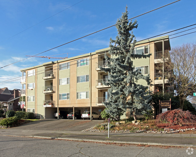 Building Photo - Dannywood Apartments