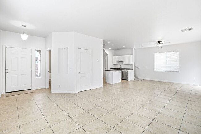 Building Photo - Inviting 3-Bedroom Home with Oversized Loft in Gated Southwest Community