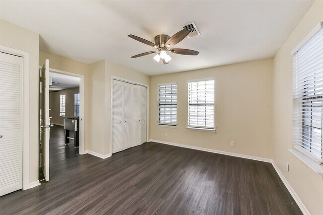 Building Photo - 3602 Alice St