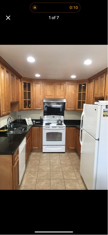 Building Photo - 2163 Eric Ct