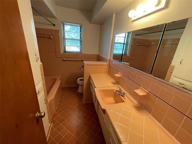 Building Photo - 3253 Spruce Valley Ln